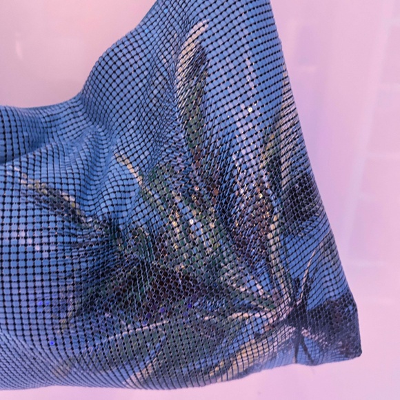 Whiting and Davis handbag in bright Turquoise - Picture 7 of 7